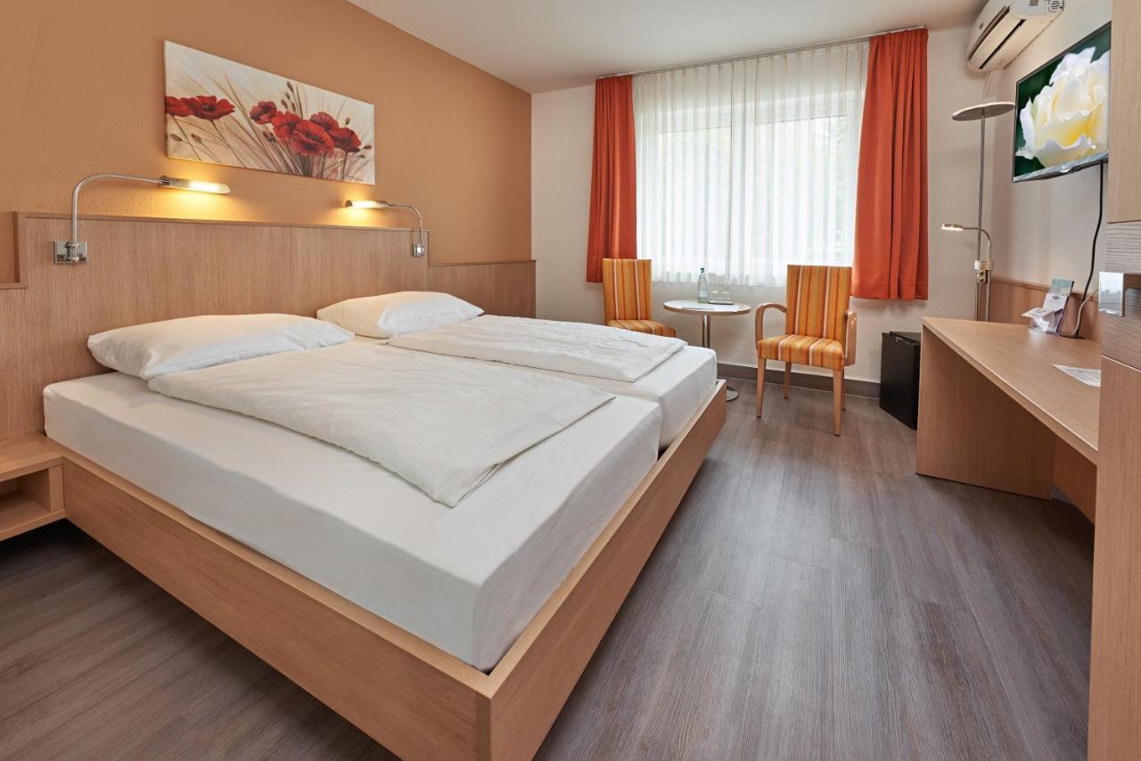 Hotel Touristik Neuenburg am Rhein Extérieur photo