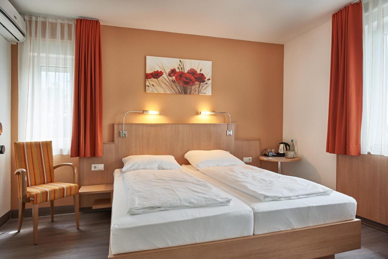 Hotel Touristik Neuenburg am Rhein Extérieur photo